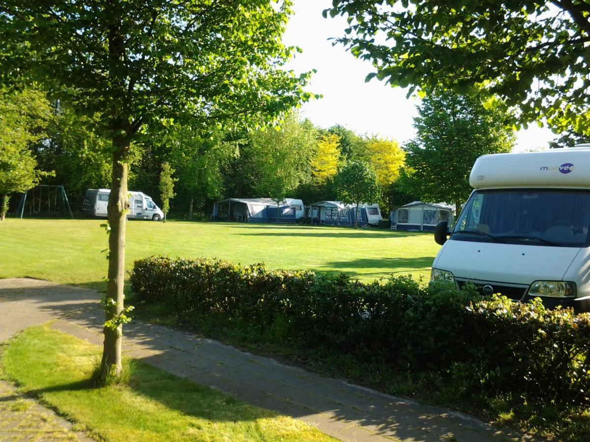 Boutique Hotel En B&B De Zwammenberg De Moer Bagian luar foto